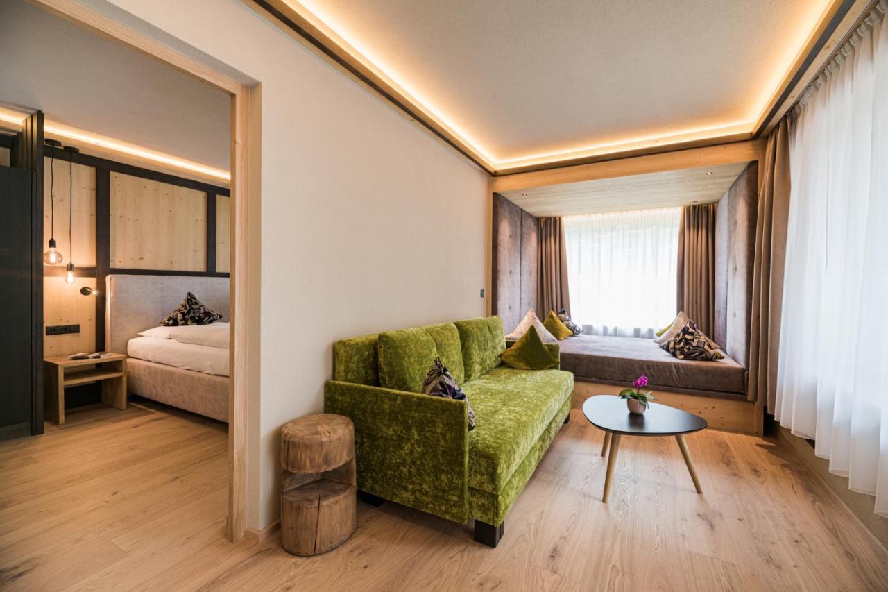 Myloisl Apartments Лутаґо Екстер'єр фото