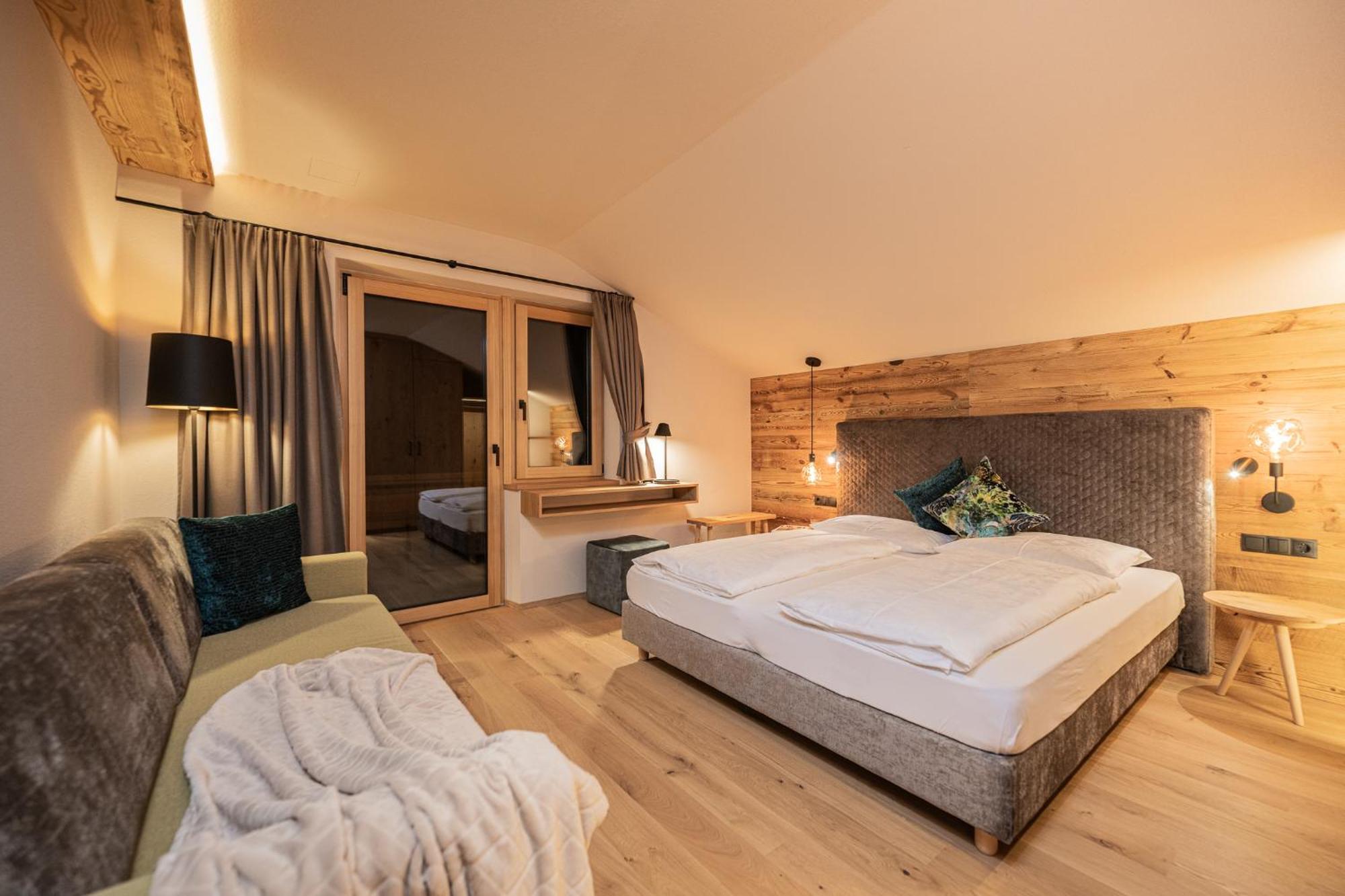 Myloisl Apartments Лутаґо Екстер'єр фото